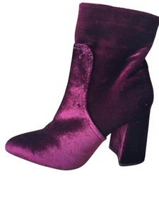 Steve Madden Burgundy Velvet Ankle Boots Womens Size 7M Toe Block Heel Chic - Picture 1 of 10