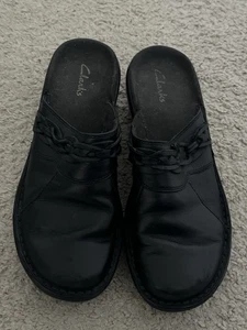 Clarks Black Leather Slip-On Clogs Women’s Size 7M – Comfort Mule Slides - Picture 1 of 7