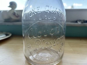 Clover Blossom Beaver Dam, Wis. One Quart Milk Bottle - Picture 1 of 11