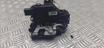 Conjunto de cerradura de puerta delantera izquierda Volkswagen Passat 1999 6X1837013H 6X1837013H Foto 1 de 4