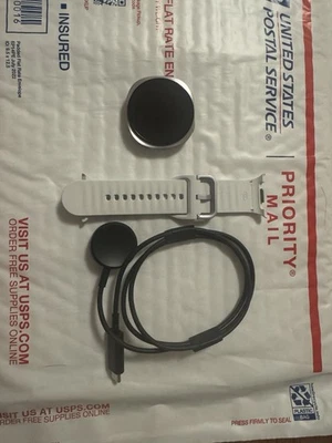 Samsung galaxy watch 8 44mm Smartwatch Silver SM-L330NZSCXAA - Image 1 of 4