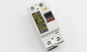 AEG VHFI 25/0,03-2 SK FI-Schutzschalter Typ A Fehlerstromschutzschalter 25A 30mA - Bild 1 von 7