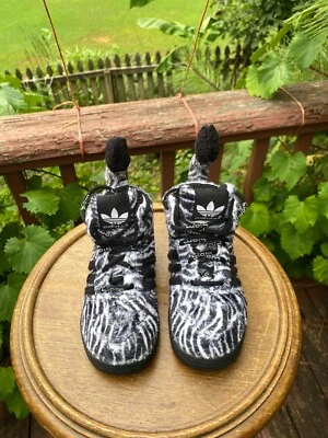 Auténtico Adidas Jeremy Scott ZEBRA BEBÉ TALLA 9K Negro Blanco Piel Colas G95762 Foto 1 de 4