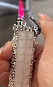 Pink Flame Torch Lighter That Lasts A Lifetime New And Refillable rhinestone - Picture 1 of 3