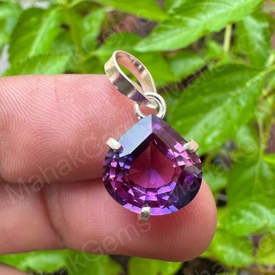 Colgante de zafiro púrpura natural de 10 quilates - Piedra preciosa certificada en plata de ley 925 Foto 1 de 4