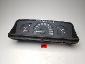 Opel Omega A 2.4i Kombiinstrument Tacho 90213846 - Picture 1 of 6