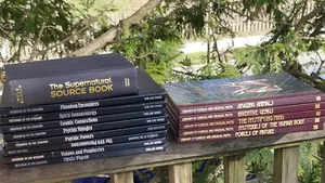 LOT 14 MYSTERIES OF THE UNKNOWN & SUPERNATURAL &LIBRARY OF CURIOUS/UNUSUAL BOOKS - Foto 1 di 24