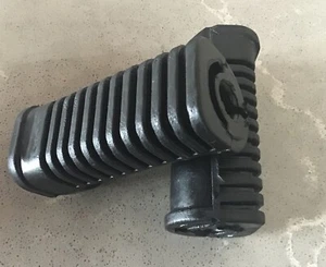 NEW Honda C90 90 Cub Footrest Rubbers C50 C70 FOOT REST - Hendler - Picture 1 of 4