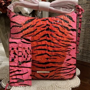 Brahmin Nuevo con Etiquetas Katie Bandolera y Tarjeta de Crédito Cartera Set, Rosa Felino Ombre - Imagen 1 de 7