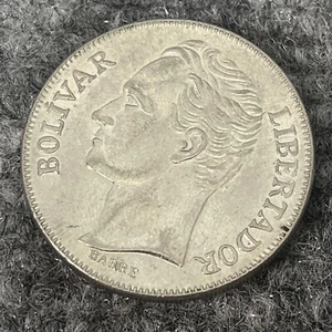 Venezuela 5 Bolivares Coin 1990 - Picture 1 of 5