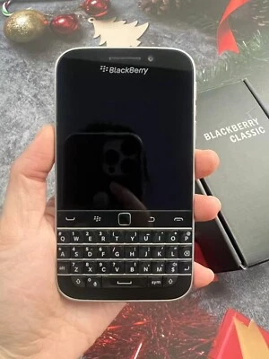 A++BlackBerry Classic Q20 - 2+16 GB - (Unlocked) all color 4G  smart phone - Image 1 of 4