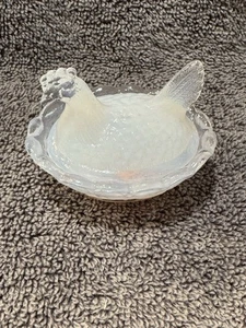 Boyd Glass Slag Miniature Hen on Nest Salt - B34 - Picture 1 of 5