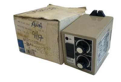 NEW OMRON SDV-FL2 VOLTAGE SENSOR DC24V SDVFL2 - Image 1 of 3