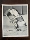 1945-54 Quaker Oats Photos #41B Gus Mortson / Away Action - Toronto Maple Leafs