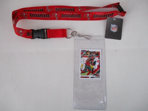 TAMPA BAY BUCCANEERS LANYARD WITH TICKET HOLDER PLUS COLLECTIBLE PLAYER CARD Cover