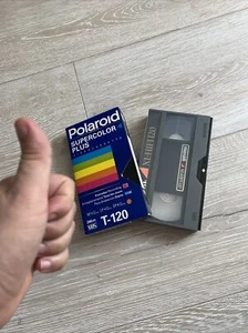 Cinta de casete de video Polaroid Supercolor Plus VHS T-120 en blanco sellada de fábrica 246 m - Imagen 1 de 4