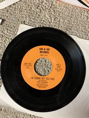 Gary Maynard Layman Davis￼ Night train I’m gonna set you free/happy times￼ 45 - Image 1 of 4