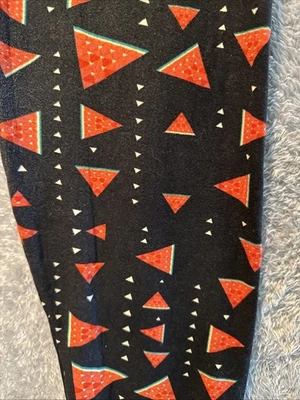 LuLaRoe TC STRETCH Negro Leggings Sandía Triángulo Pantalones Alto Curvilíneo Foto 1 de 4