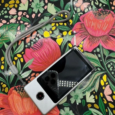 Sony Bloggie Touch MHS-TS20 8GB HD Pocket Camcorder – Original Box & Accessories - Image 1 of 4