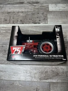 Ertl 1938 Farmall M Traktor 75th Anniversary Tractor Supply Neu in OVP - Bild 1 von 11