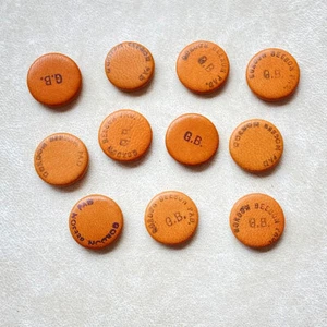 Leather Clarinet Pads by Gordon Beeson - 17.5mm - 11 Pads - Picture 1 of 2