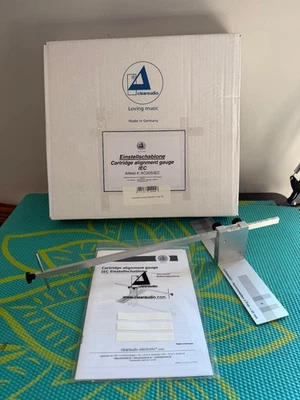 Medidor de alineación de cartucho giratorio Clearaudio AC005IEC - Transportador Foto 1 de 4