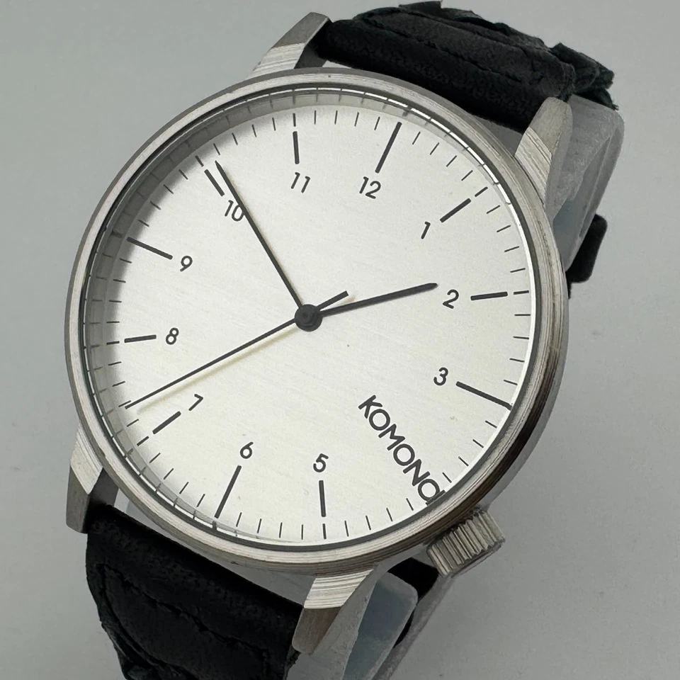 Komono Winston Reloj Cuarzo Hombre 30m Cuero Plateado Japón Movt Analógico Batería Nueva Foto 1 de 4