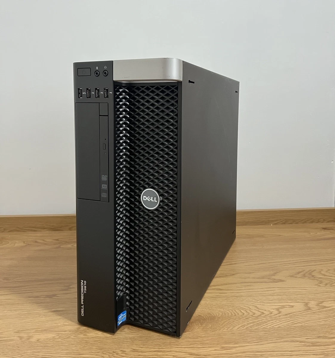 ワークステーション DELL T3610 XEON E5-1620 16G SSD256G + 3T DELL T3610 XEON E5-1620 16G SSD256G + 3T
