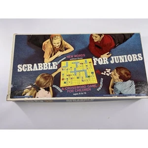Vintage Scrabble For Juniors Crossword Game 1968 COMPLETE New Words 2 Sided - Picture 1 of 9
