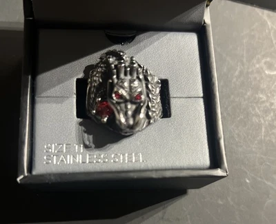 Anillo para hombre Ed Hardy acero inoxidable talla 11 piedra roja ojos de serpiente regalo para hombre Foto 1 de 4