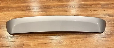 Alerón de puerta trasera/puerta levadiza Chrysler Pacifica 2017-2024 OEM SILVER-PSE......A++++ Foto 1 de 4