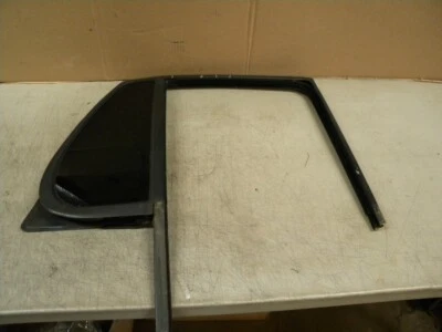 2006 Buick Rainier Factory vent window glass right rear door quarter window - Image 1 of 4