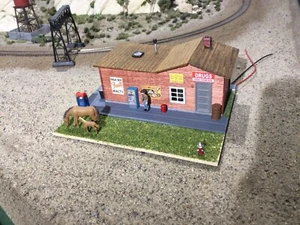HO Scale Craftsman Structure/ Drug Store/ Details and figures Included. - Picture 1 of 8
