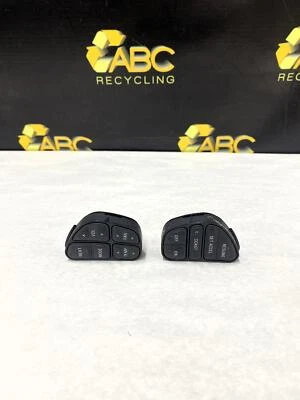 Juego de control de accesorios para volante Lincoln Navigator 1999 par Foto 1 de 4