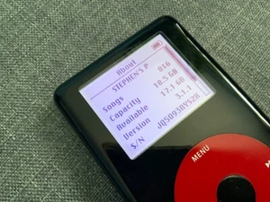 Apple iPod Classic 4th Generation 20GB U2 ref.U2AC - Picture 1 of 3