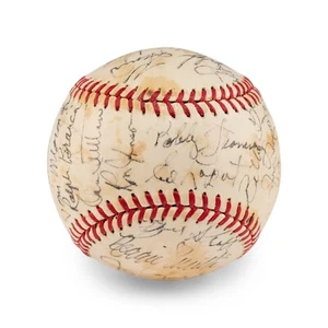 Joe DiMaggio Multi Signed Auto Baseball w/ HOF'ers & Notables - Picture 1 of 6