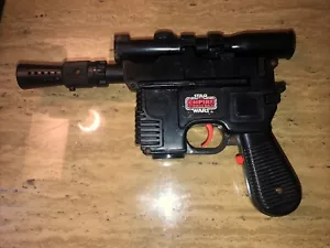 Vintage Star Wars HAN SOLO BLASTER Empire colpisce ancora 1978 Kenner FUNZIONA! - Foto 1 di 7