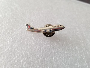 CANADIAN AIRLINES - 747 AIRCRAFT PIN. - Picture 1 of 3