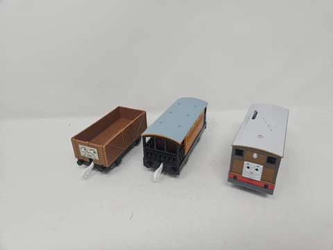 Thomas & Friends Trackmaster Toby Henrietta Troublesome Truck Tomy Plarail EUC Cover