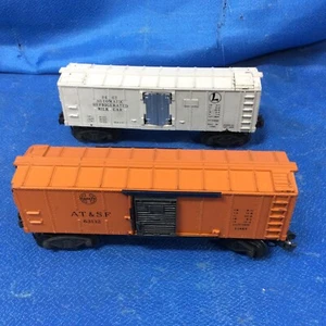 LIONEL: Postwar Santa Fe AT&SF #63132 & #3462 automatic refrigerated milk car - Picture 1 of 4