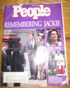 People Weekly June 1994 Remembering Jackie John Kennedy Jr & CAROLINE KENEDY - Picture 1 of 2