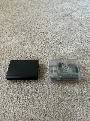 2 Raspberry Pi (3 And 3B) W/case & 2 32gb SD cards - Image 1 of 3