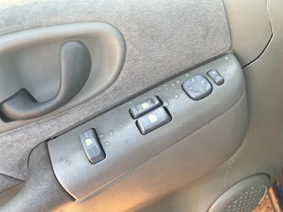 Interruptor de puerta delantera del conductor maestro del conductor se adapta a 99-05 BLAZER S10/JIMMY S15 Foto 1 de 4