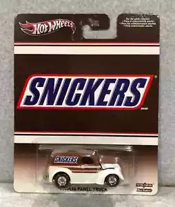 Camión Ford Anglia 1956 Hot Wheels Snickers Real Riders escala 1:64 sin abrir - Imagen 1 de 1