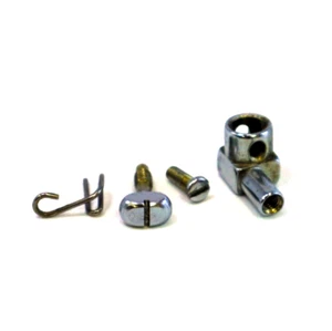 Singer Needle Clamp W/ Screws and Thread Guide #353631 fits Singer 6012 - Picture 1 of 4