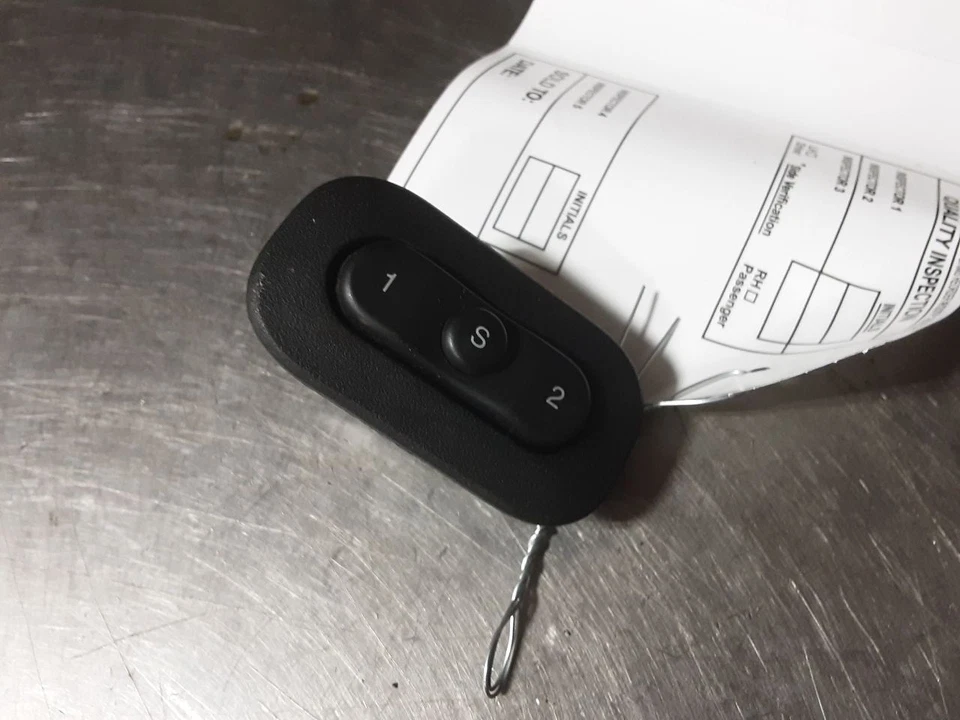 Interruptor de puerta delantera del conductor memoria LHD del conductor compatible con 06-14 GRAND CHEROKEE 567502 Foto 1 de 4