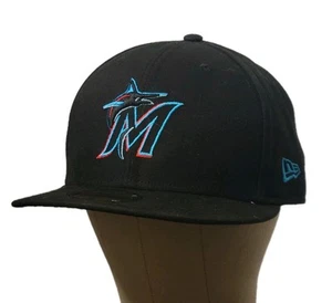 Neu mit Etikett Miami Marlins New Era 59FIFTY Herren 7 1/4 eng anliegende Mütze Kappe komplett schwarz - Bild 1 von 13