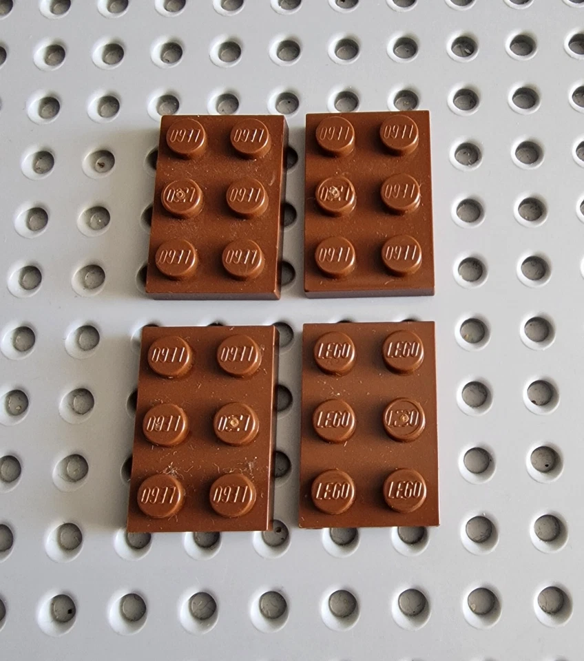 LEGO Platte Bauplatte Basisplatte 2x3 alt braun 4 stk Brown basic plate 3021 R2 - Bild 1 von 1