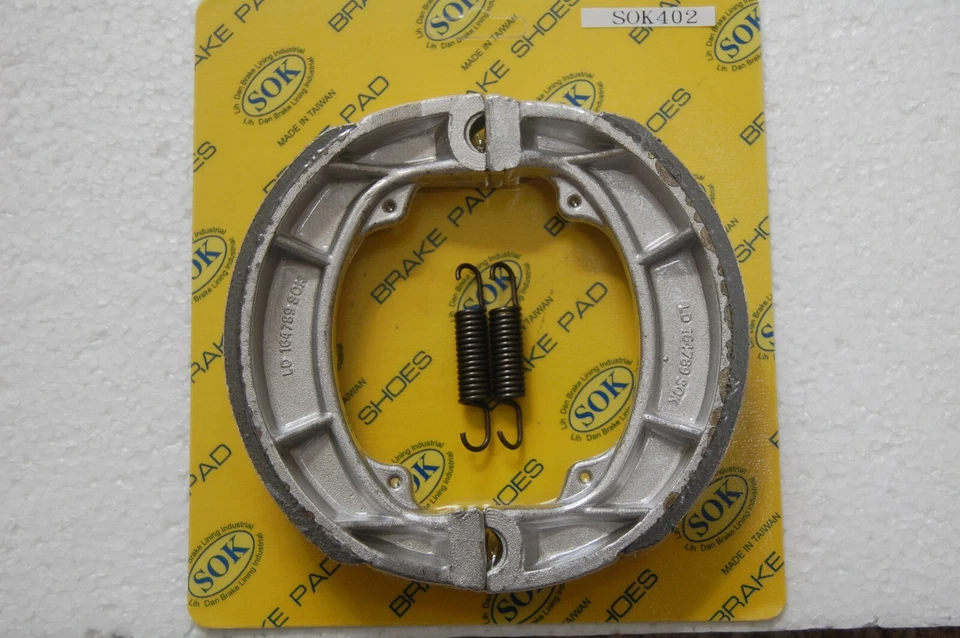 FRONT BRAKE SHOES+Springs fit KAWASAKI F9 Bighorn F5 F8 F81M F11 1970-1975 - Image 1 of 1