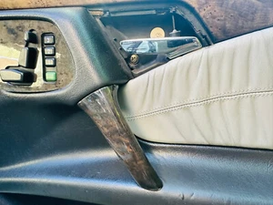 W210 E55 AMG Avantgarde Vogelaugenahorn Holz Türgriffe innen Spoiler - Afbeelding 1 van 6